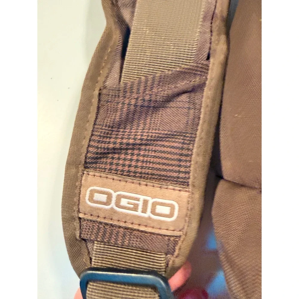 OGIO Hip Hop Messenger Bag Brown Plaid Tech Laptop Shoulder Bag Organizer